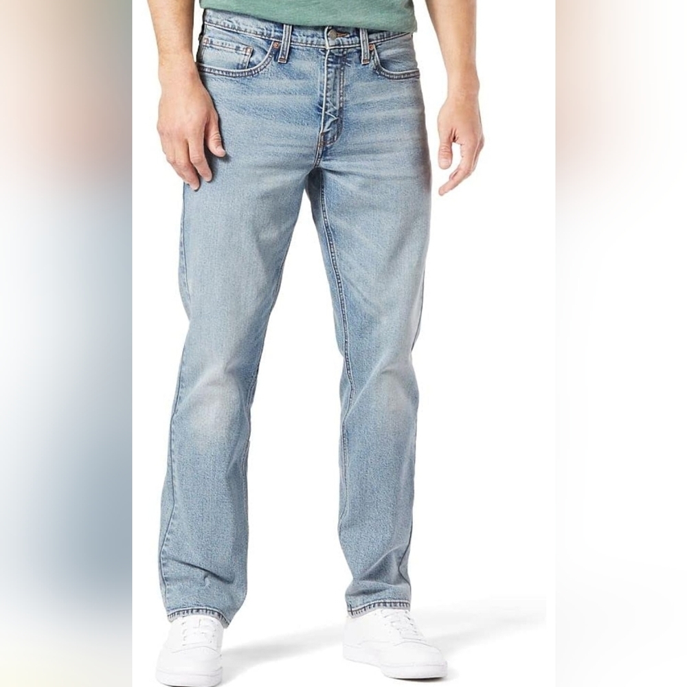 Signature by Levi Strauss & Co. Gold Label Men Athletic Fit. W38 L30. Acid wash